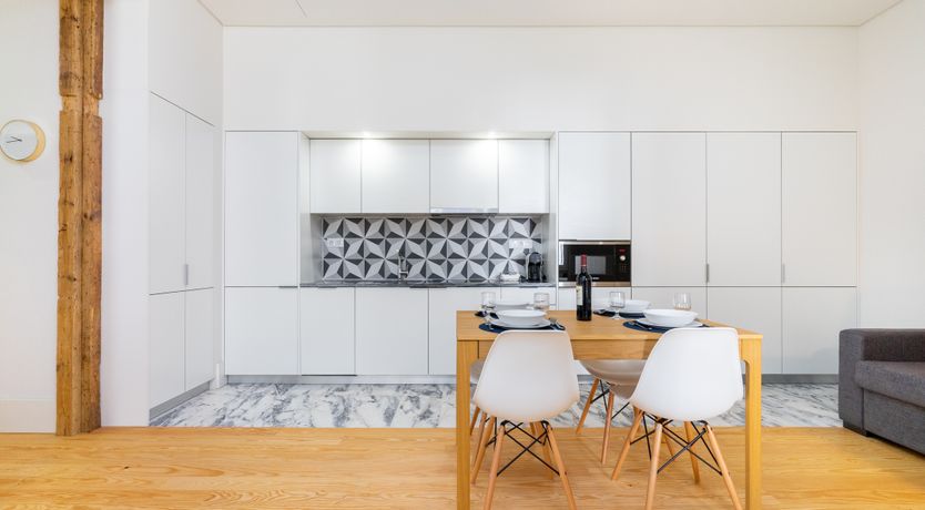 Photo of Porcelain Club