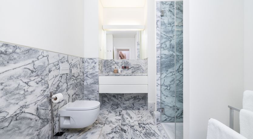 Photo of Porcelain Club