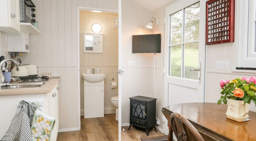 Photo of Seashore Shepherds Hut @ Moat Farm