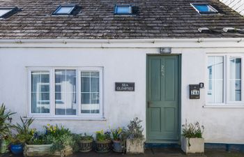 Sea Glimpses Holiday Cottage