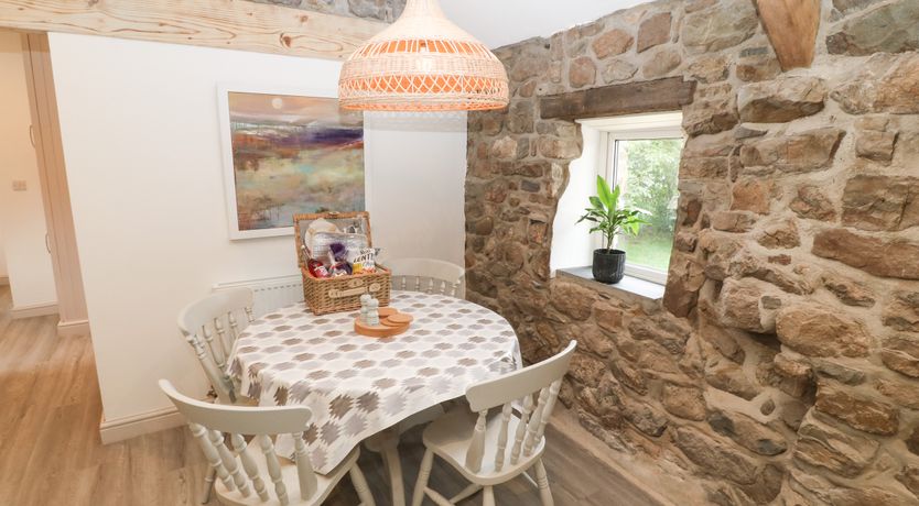 Photo of Sunstone (Garreg Haul)