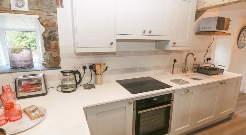 Photo of Sunstone (Garreg Haul)