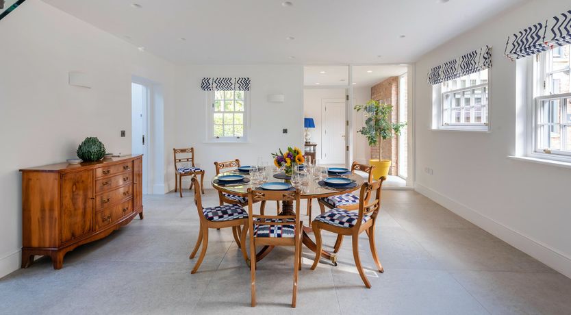 Photo of Horse & Carriage