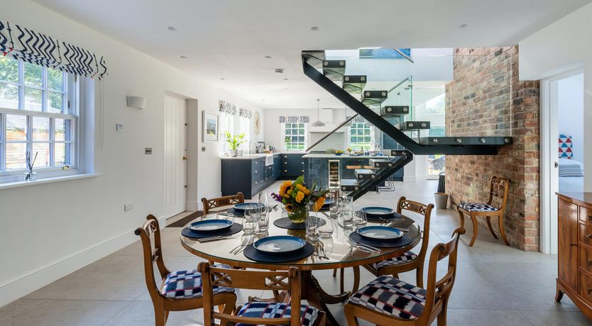 Photo of Horse & Carriage