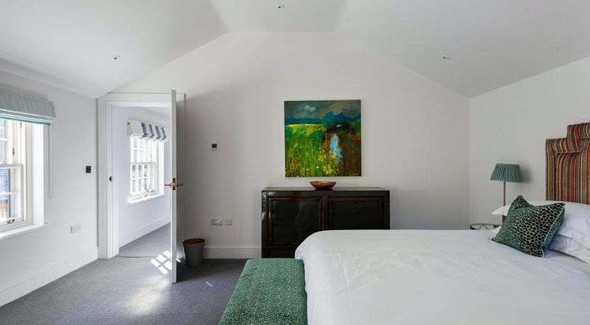 Photo of Horse & Carriage