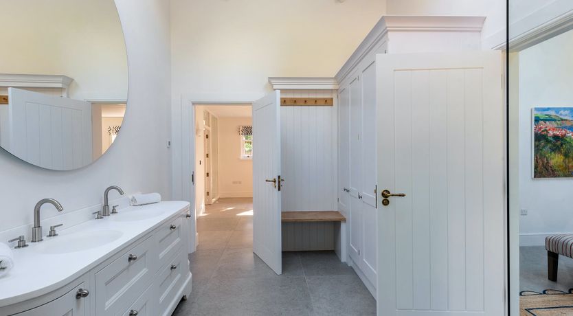 Photo of Horse & Carriage