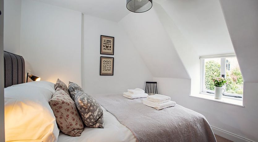 Photo of Tea & Roses