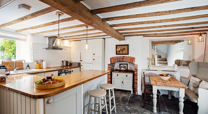 Photo of Tea & Roses