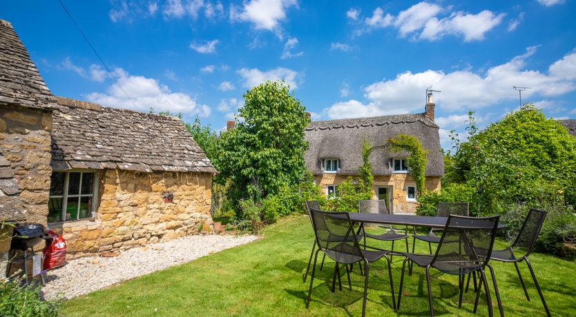 Photo of Tea & Roses