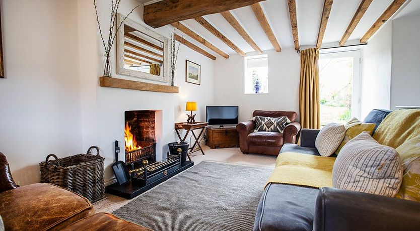 Photo of Tea & Roses