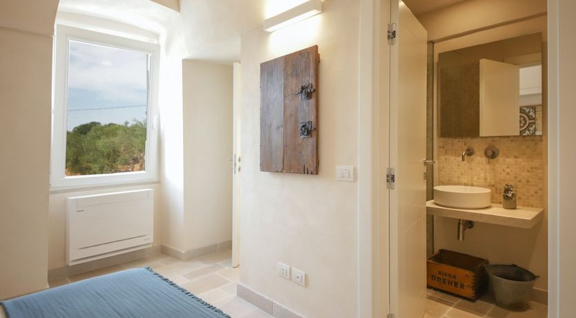 Photo of Tiles & Terracotta