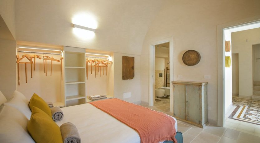 Photo of Tiles & Terracotta