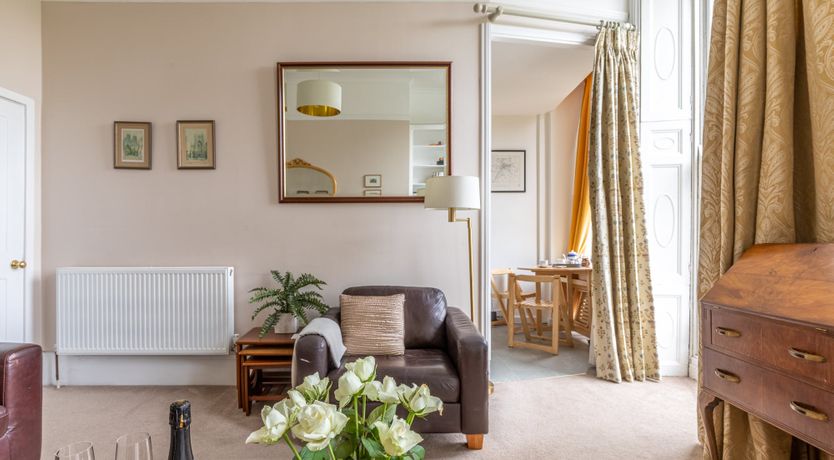 Photo of Regency Crescent