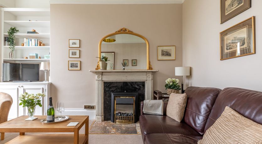 Photo of Regency Crescent