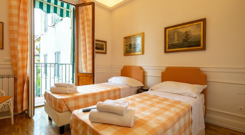 Photo of Gold Lilium