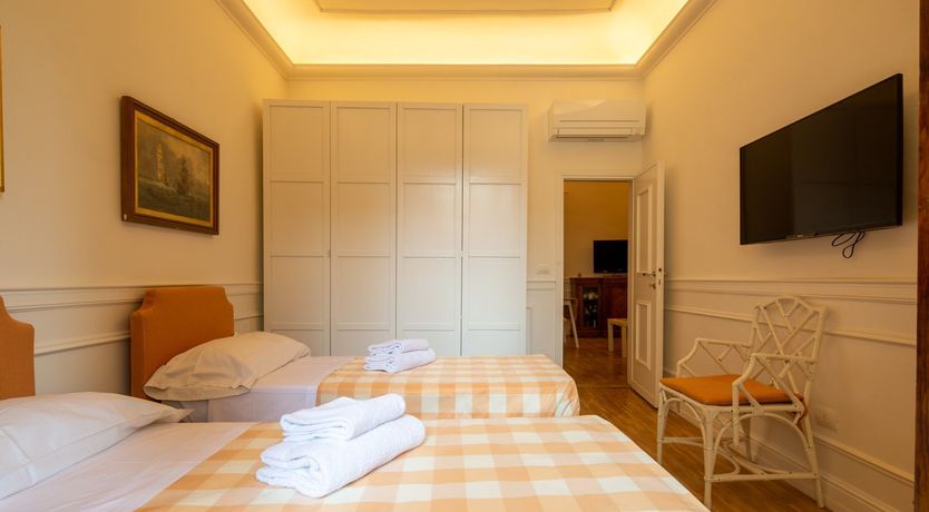 Photo of Gold Lilium