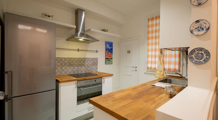 Photo of Gold Lilium