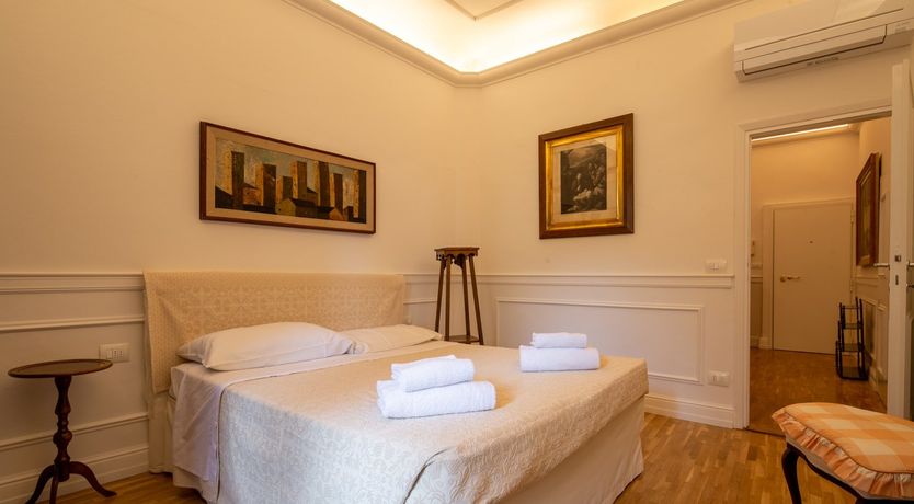 Photo of Gold Lilium