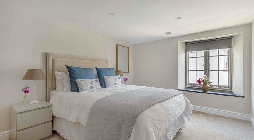 Photo of Harbour Breeze