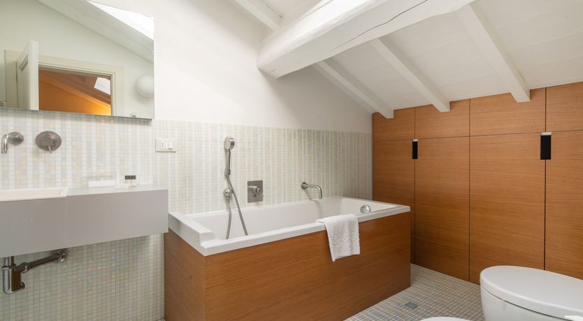 Photo of Galileo Magnifico