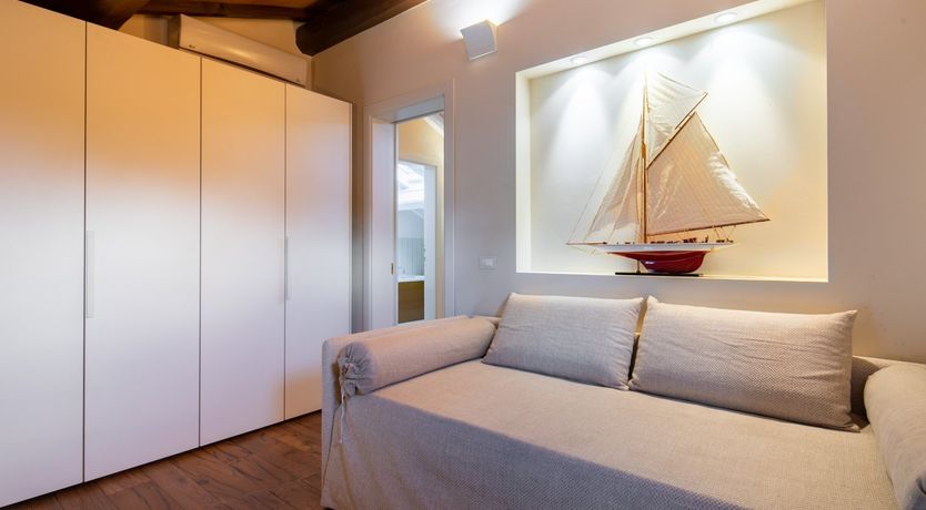 Photo of Galileo Magnifico