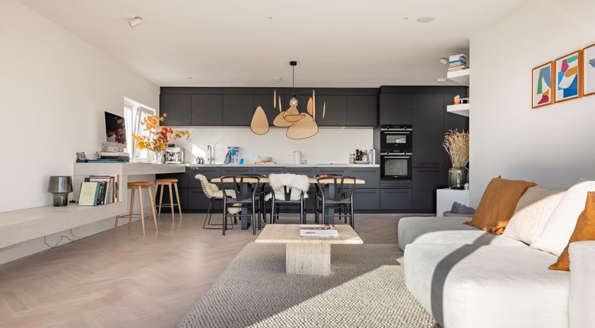 Photo of Nude Modern