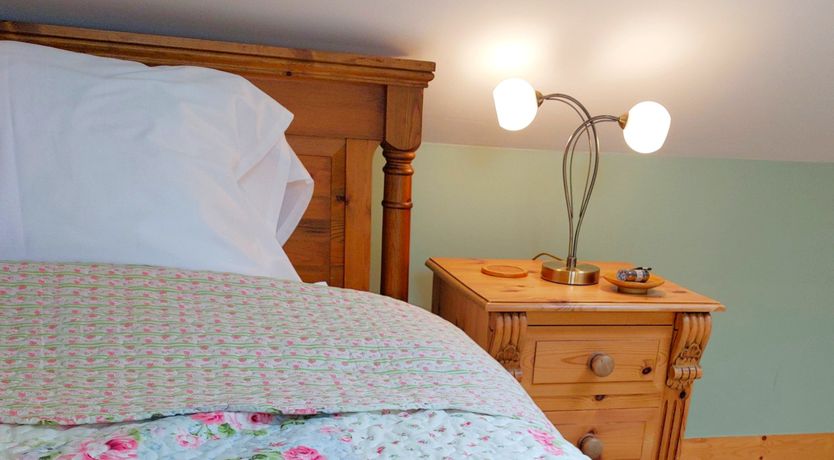 Photo of Quirky Cottage set in 4 acres