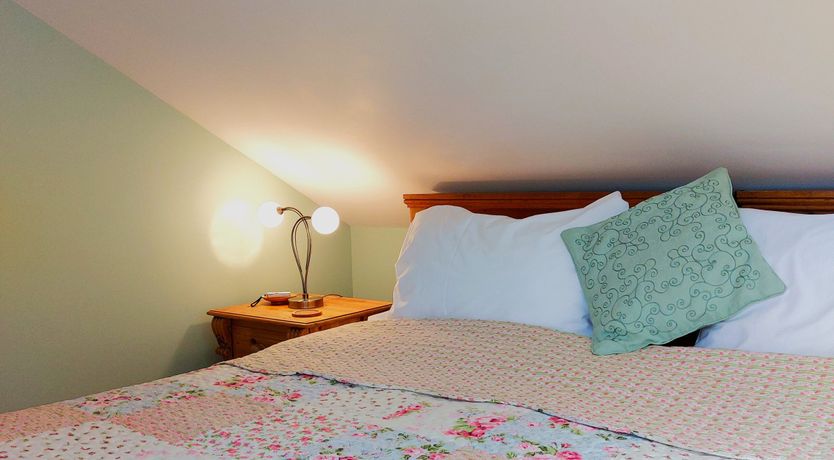 Photo of Quirky Cottage set in 4 acres