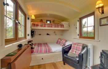 Flopsy Holiday Cottage