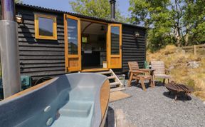 Photo of Llethr - Shepherds Hut