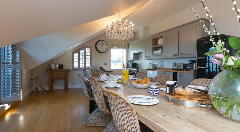 Photo of 7 Four Seasons