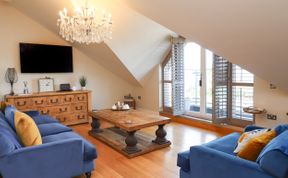 Photo of 7 Four Seasons