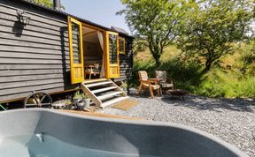 Photo of Moelfre - Shepherds Hut