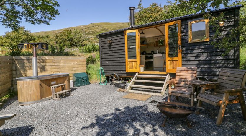 Photo of Moelfre - Shepherds Hut