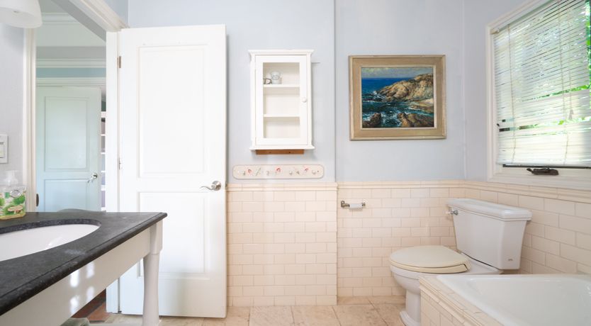 Photo of The Captain's Boathouse