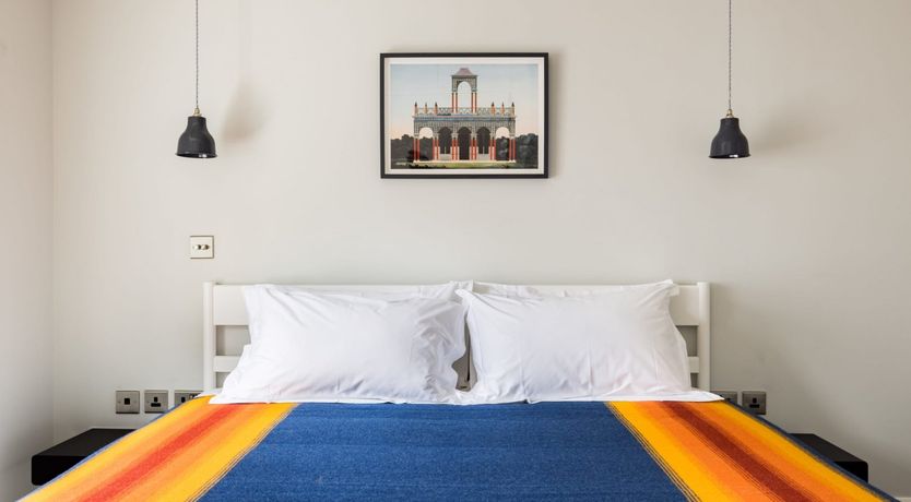 Photo of Here Comes The Night