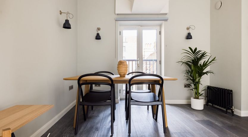 Photo of Here Comes The Night