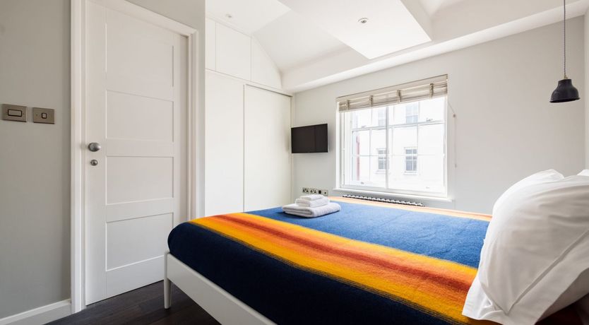 Photo of Here Comes The Night