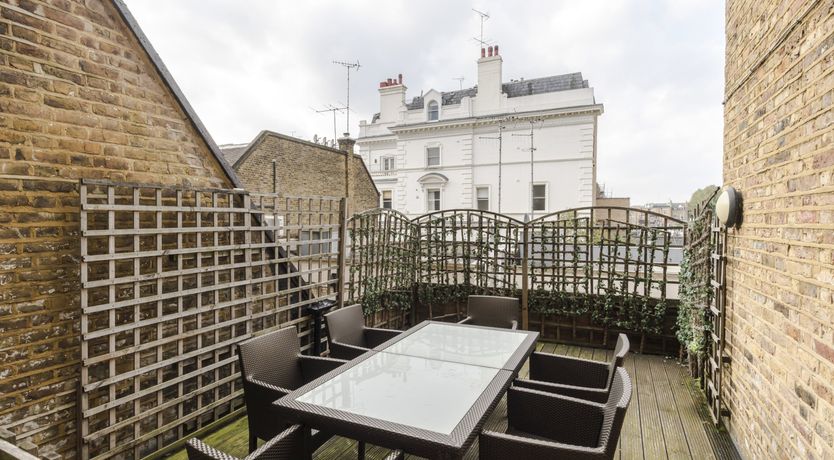 Photo of Glittering Prize