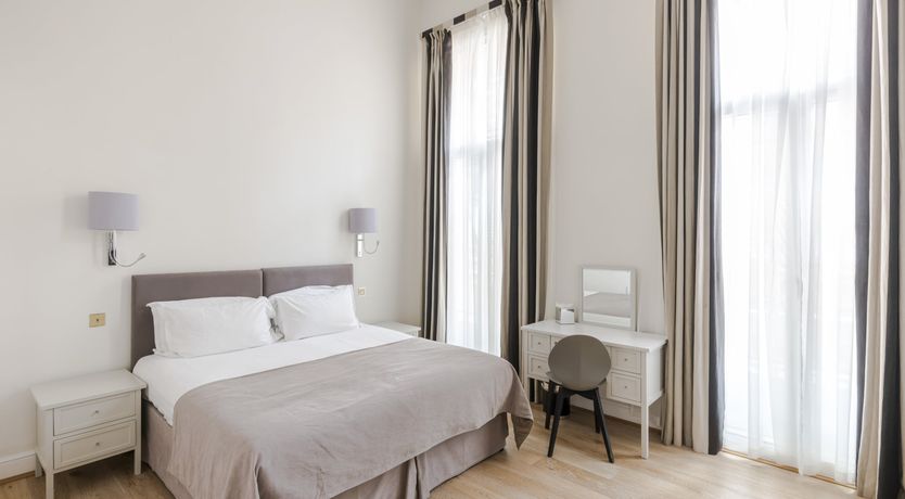 Photo of Glittering Prize