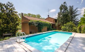 Photo of Negroni Gardens