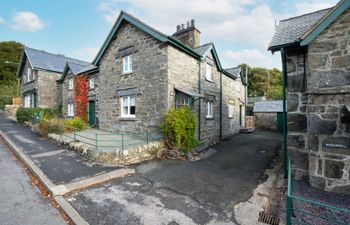 Ty Melin Holiday Cottage