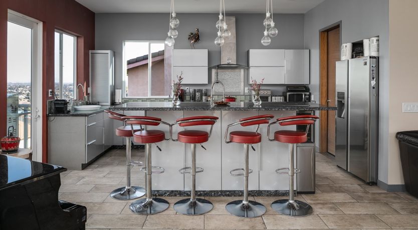 Photo of Looking Glass