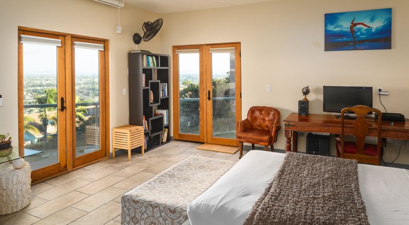 Photo of Looking Glass