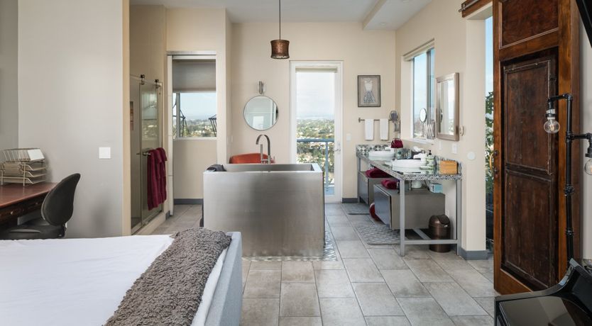 Photo of Looking Glass