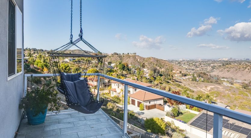 Photo of Looking Glass