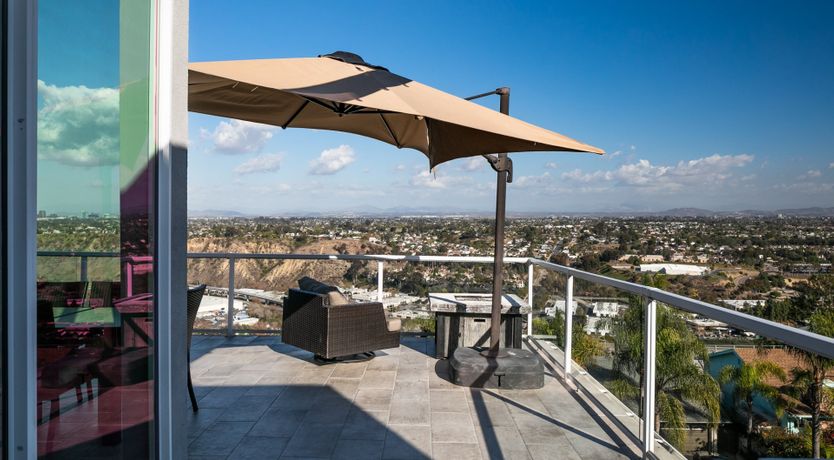 Photo of Looking Glass