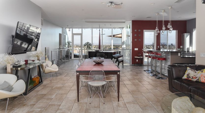 Photo of Looking Glass