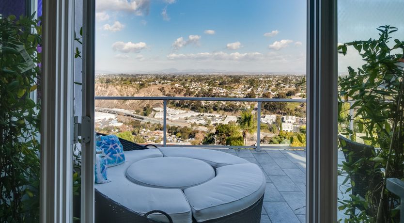 Photo of Looking Glass