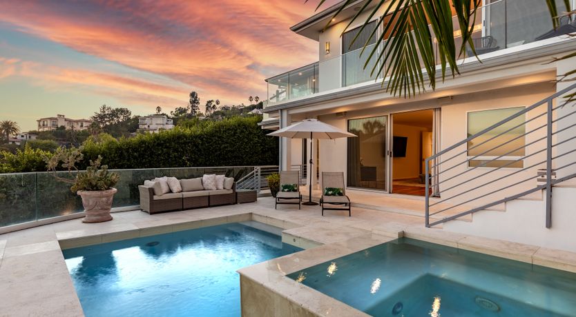 Photo of Sunset Songbird